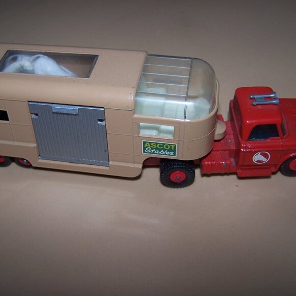 Vintage Matchbox Lesney England Ascot Stables Horse Van Dodge Tractor & Trailer - Picture 4 of 9